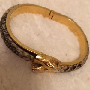 Snake claps bracelet